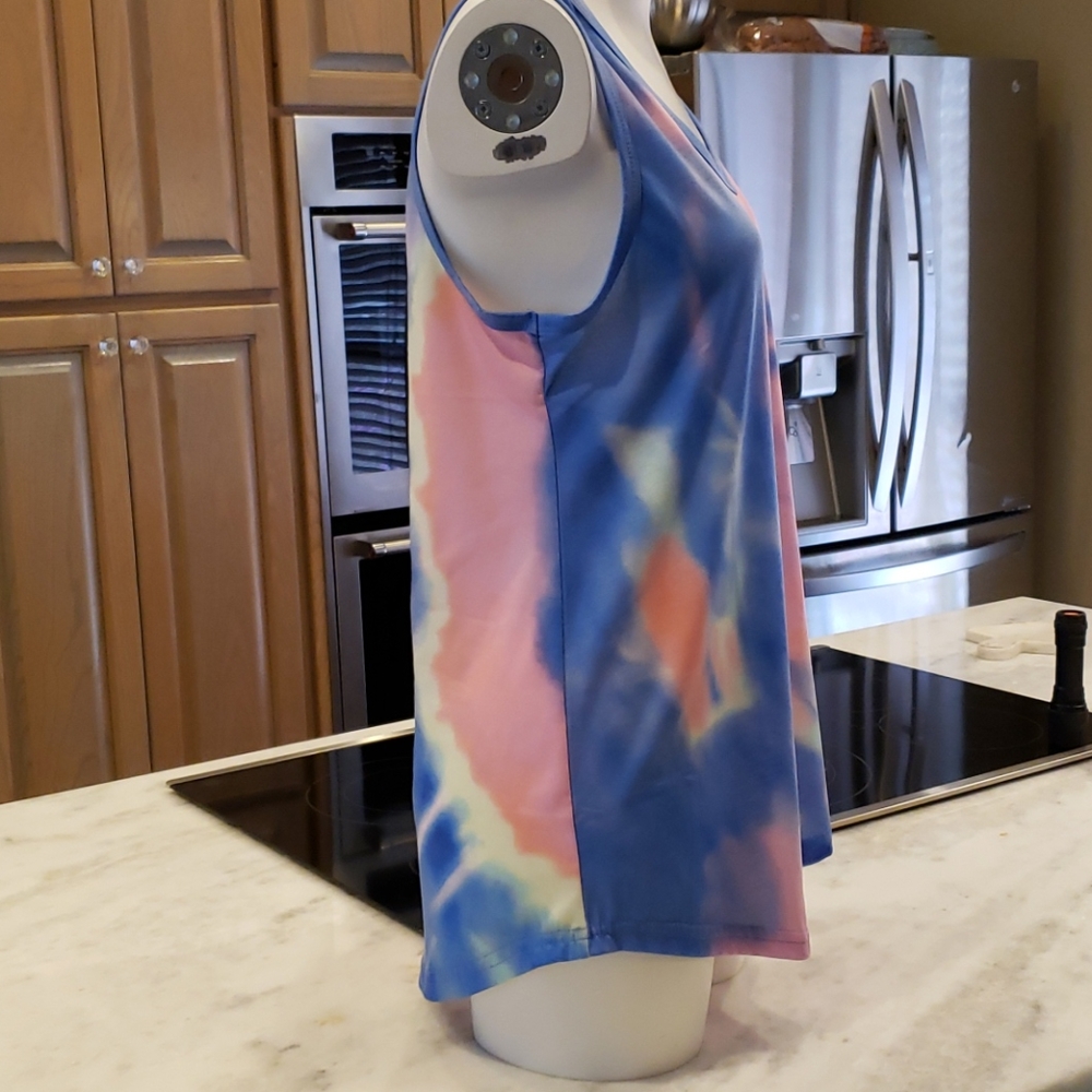 Tank top - Picture 3 of 7